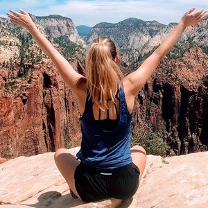 Meet your Posher, Abby